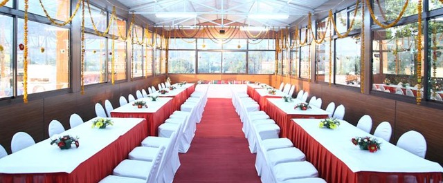 Hotel Nirvana Palace